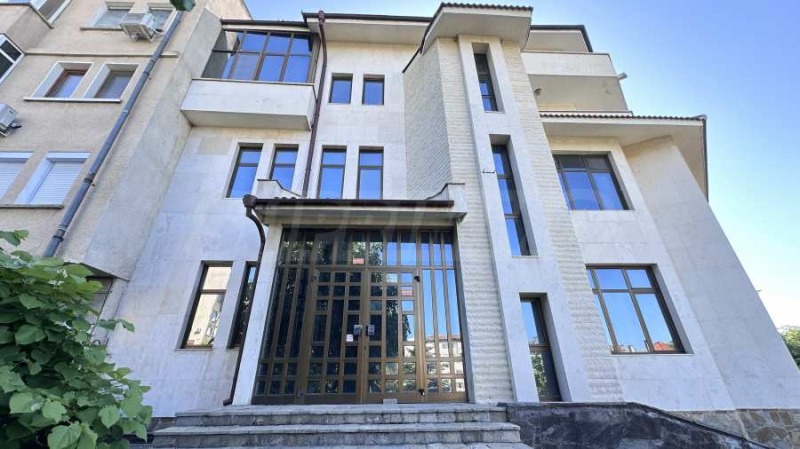 Zu verkaufen  Industriegebäude region Plowdiw , Karlowo , 1300 qm | 48515122 - Bild [3]