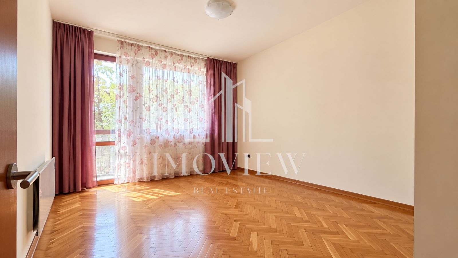 Продава 4-СТАЕН, гр. Варна, Централна поща, снимка 6 - Апартаменти - 56652753