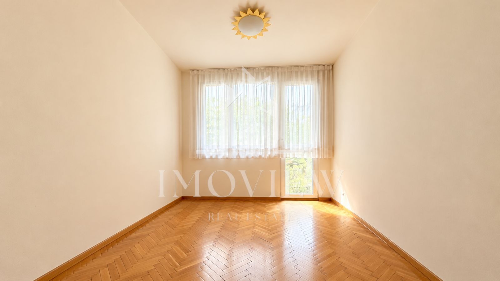 Продава 4-СТАЕН, гр. Варна, Централна поща, снимка 4 - Апартаменти - 56652753