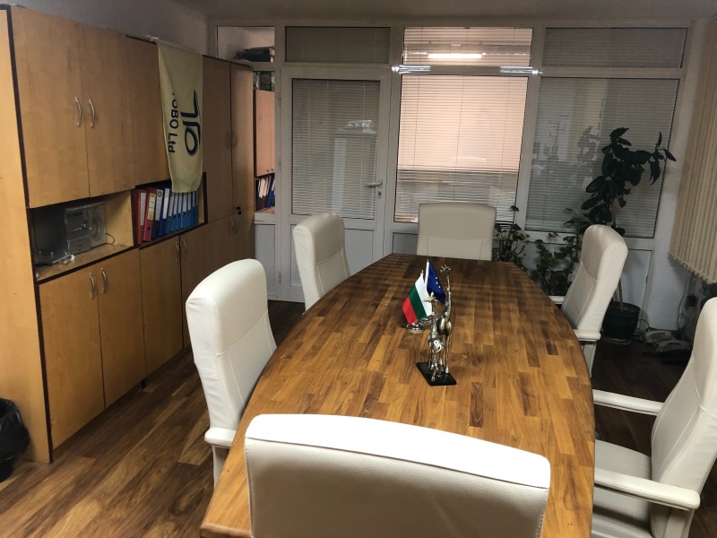 Продава ОФИС в град София, Лозенец - 407 кв.м / 870 000 € » 1 701 572.10 лв., ПАСЧЪРС ЕООД