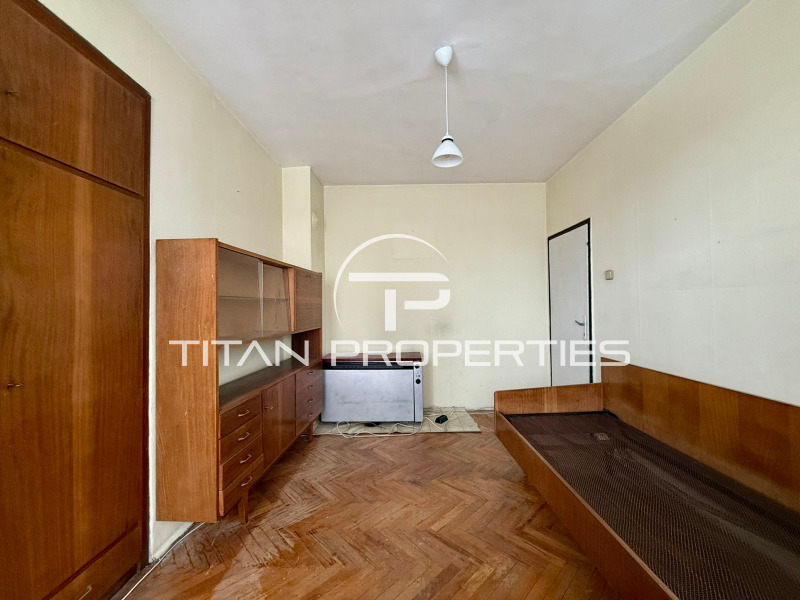 En venta  2 dormitorios Plovdiv , Tsentar , 100 metros cuadrados | 76394432 - imagen [8]