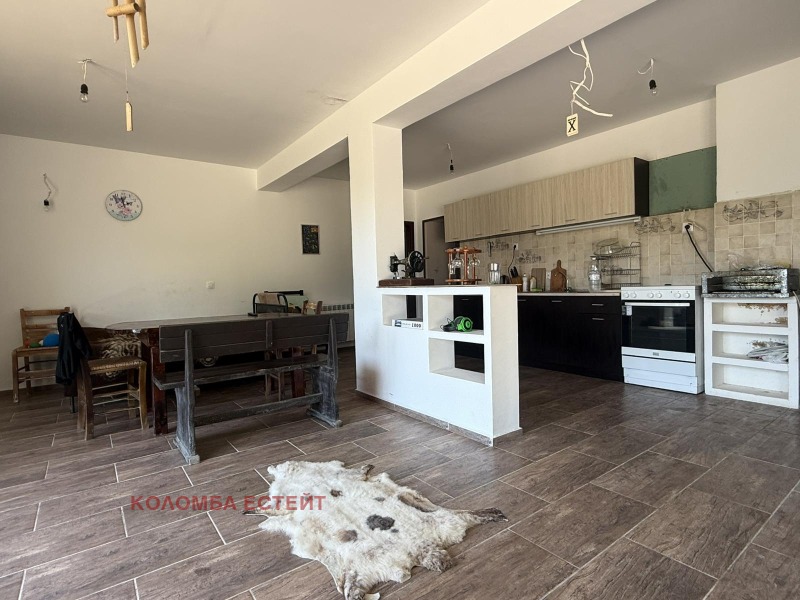 Продава  Къща област Стара Загора , с. Голям дол , 150 кв.м | 37666991 - изображение [6]