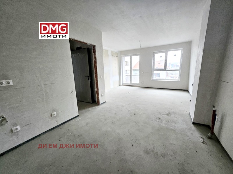 Продава 3-СТАЕН, гр. София, Център, снимка 2 - Апартаменти - 52709025