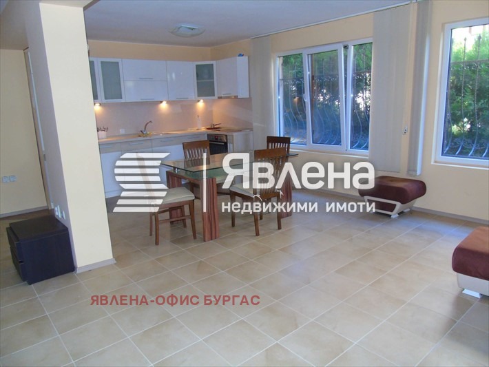 Продава МНОГОСТАЕН, гр. Созопол, област Бургас, снимка 3 - Aпартаменти - 49591310