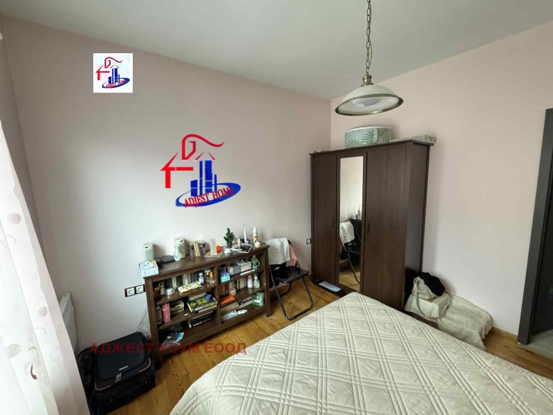 Продава ЕТАЖ ОТ КЪЩА, гр. Шумен, Военно училище, снимка 3 - Етаж от къща - 53502774