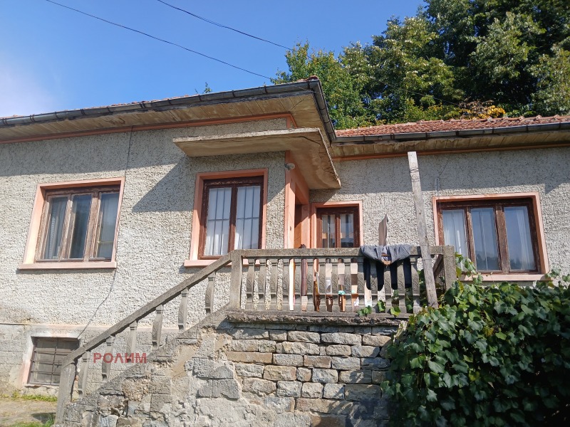 Продава КЪЩА, област Габрово, с. Кръвеник • 75000 лв. • 16687396 — Holmes.bg