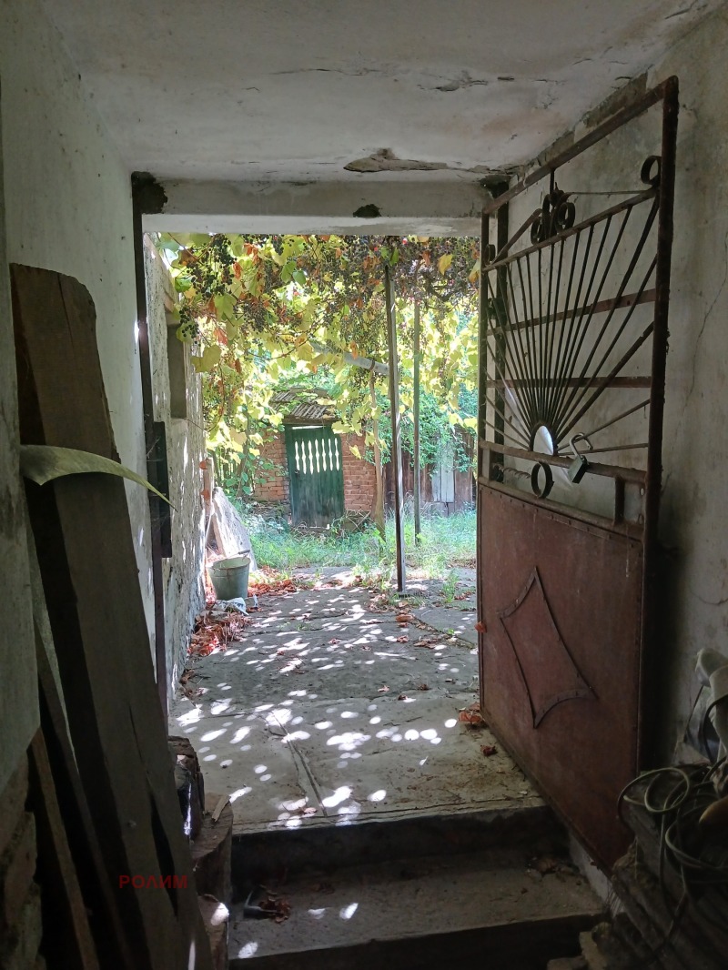 Продава  Къща област Габрово , с. Кръвеник , 213 кв.м | 41519998 - изображение [8]
