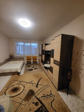 1 chambre Chirok tsentar, Pleven 12