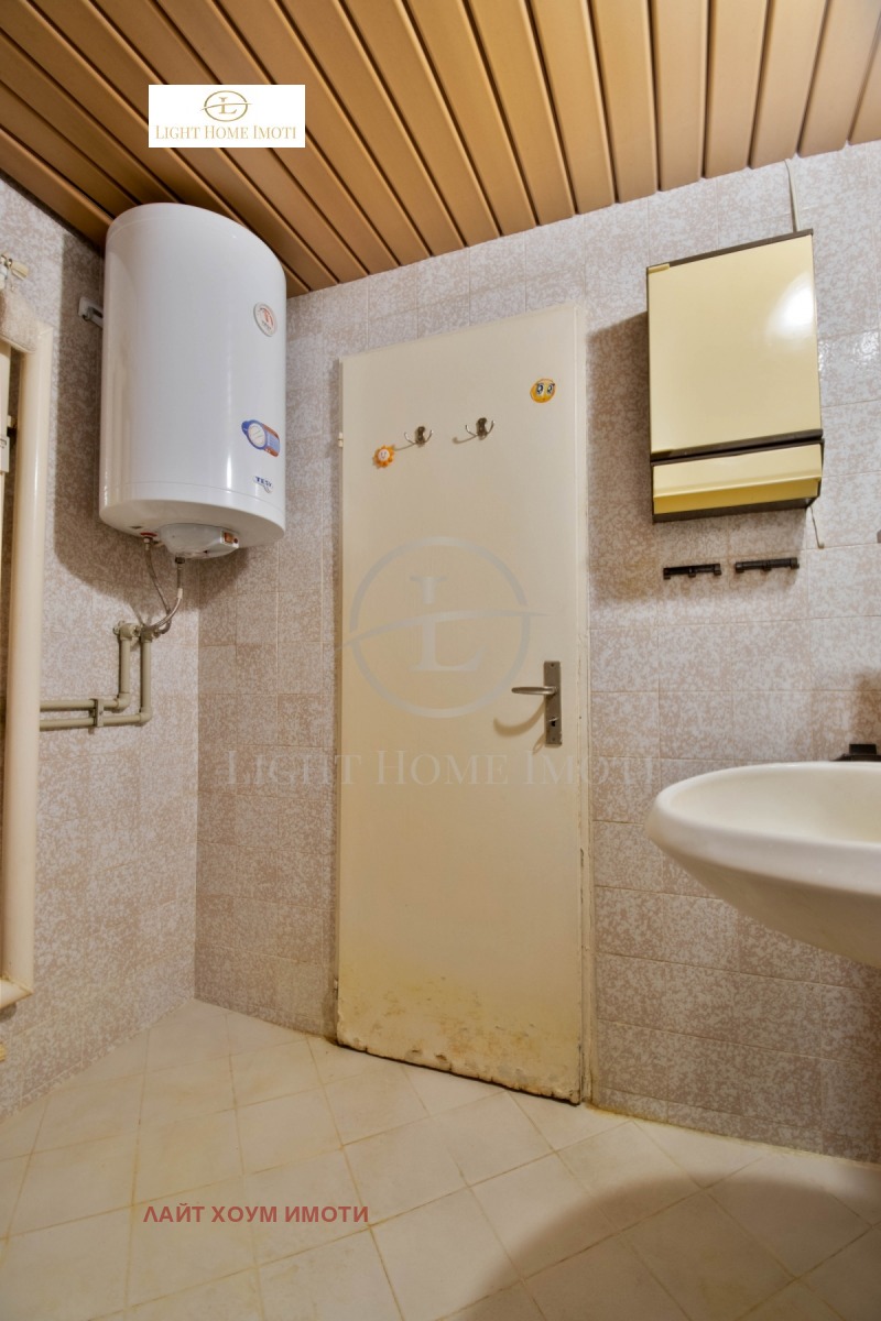 En venta  2 dormitorios Plovdiv , Trakiya , 69 metros cuadrados | 72605096 - imagen [13]