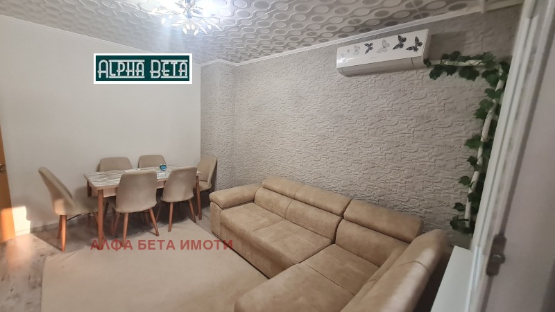 In vendita  2 camere da letto Stara Zagora , Geleznik - tsentar , 68 mq | 66681737