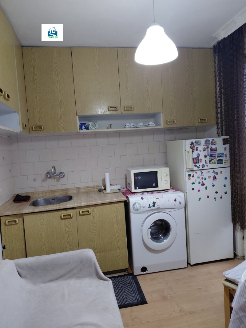 Продава 3-СТАЕН, гр. Плевен, Идеален център