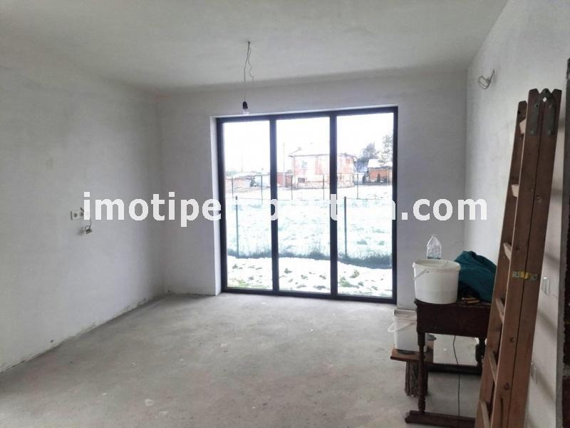 Продава КЪЩА, с. Скутаре, област Пловдив, снимка 2 - Къщи - 47024769