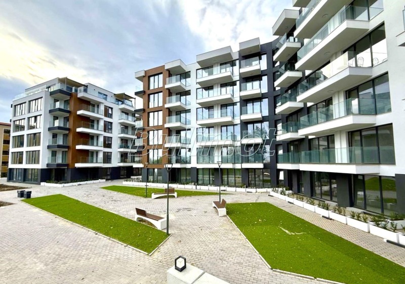 Продава 2-СТАЕН в град Варна, к.к. Св.Св. Константин и Елена - 81 кв.м / 230 000 € » 449 840.90 лв., БУЛ ИМОТ