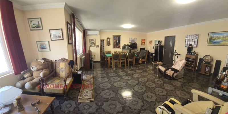 À venda  2 quartos Sofia , Hladilnika , 138 m² | 82732292