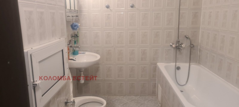 À venda  2 quartos Sofia , Hladilnika , 138 m² | 82732292 - imagem [8]