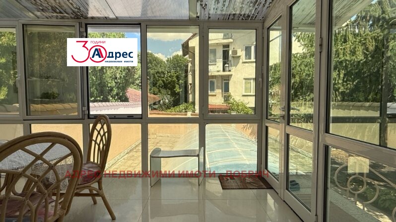 Продава КЪЩА, гр. Добрич, Център, снимка 2 - Къщи - 52151237