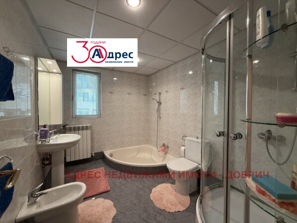 Продава КЪЩА, гр. Добрич, Център, снимка 7 - Къщи - 52151237