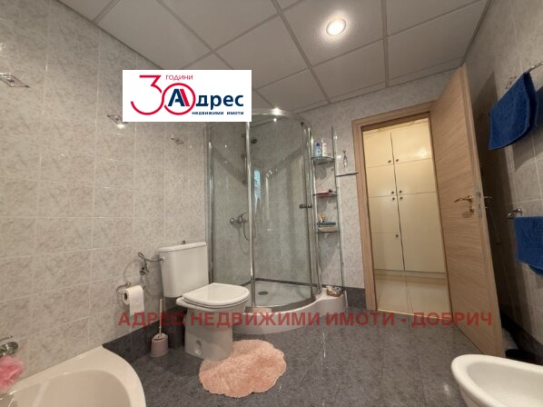 Продава КЪЩА, гр. Добрич, Център, снимка 9 - Къщи - 52151237