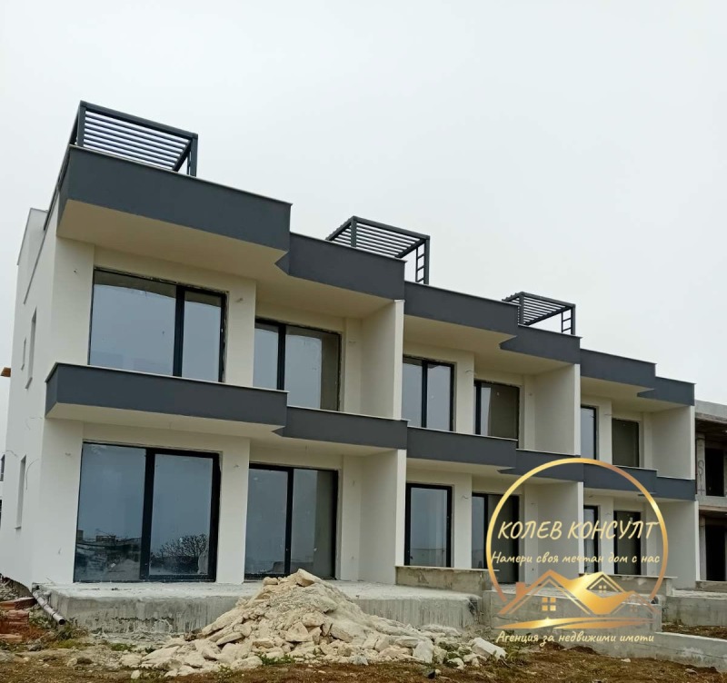 Продава КЪЩА в област Бургас, с. Лозенец - 186 кв.м / 290 000 € » 567 190.70 лв., КОЛЕВ КОНСУЛТ