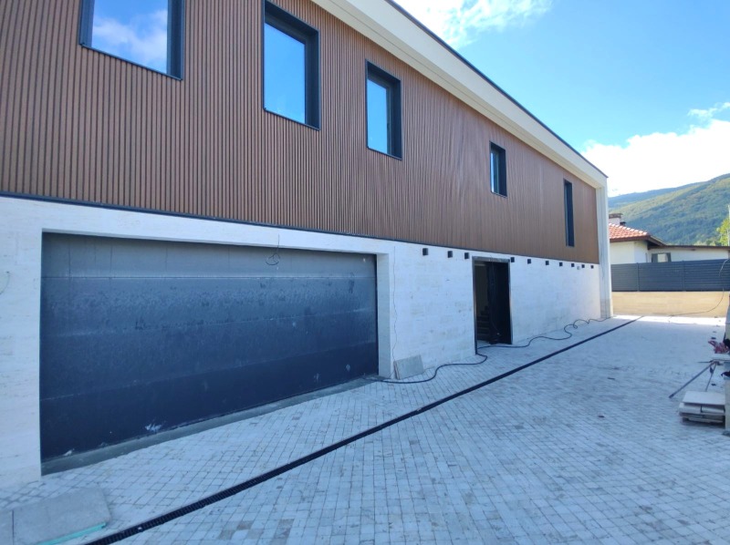 Eladó  Ház Sofia , Bistrica , 650 négyzetméter | 85230514 - kép [4]