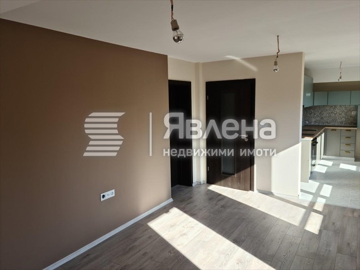 Продава 2-СТАЕН, гр. Пловдив, Кючук Париж, снимка 3 - Апартаменти - 54599894