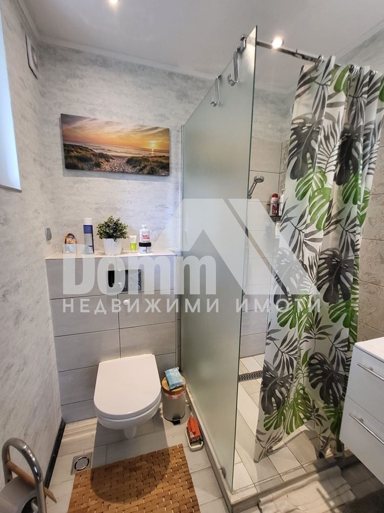 Продава КЪЩА, с. Горен чифлик, област Варна, снимка 17 - Къщи - 52362711