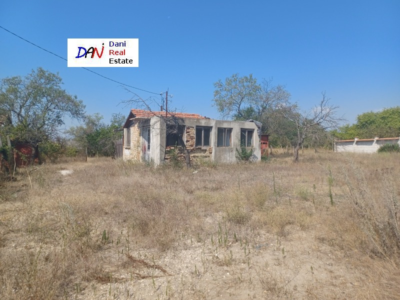 Продава  Вила, град Варна, м-т Боровец - север • 90 000 EUR • ID 42426599 — holmes.bg - [1] 