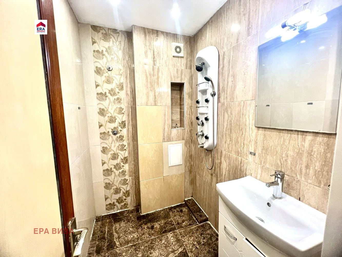 Продава 3-СТАЕН, гр. София, Медицинска академия, снимка 2 - Апартаменти - 53676276