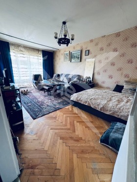 Studio Nadejda 1, Sofia 3
