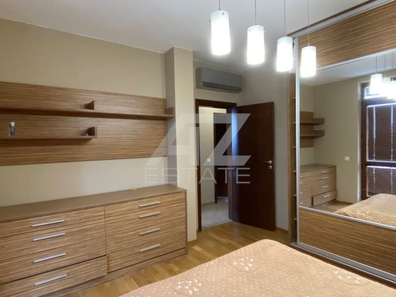 À venda  2 quartos Varna , k.k. Sv.Sv. Konstantin i Elena , 146 m² | 62063639 - imagem [8]