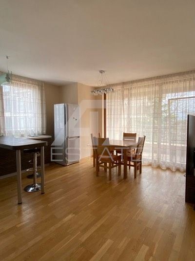 À venda  2 quartos Varna , k.k. Sv.Sv. Konstantin i Elena , 146 m² | 62063639 - imagem [4]