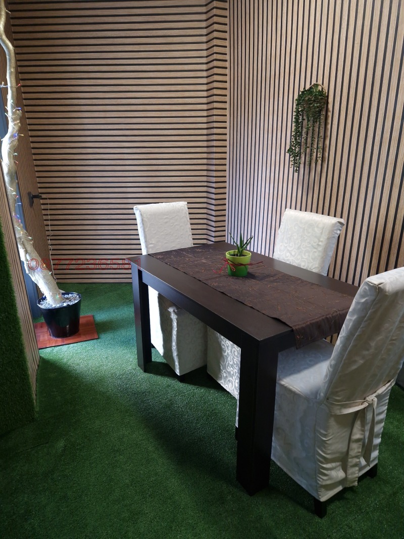 Продава ЕТАЖ ОТ КЪЩА, гр. Добрич, Център, снимка 8 - Етаж от къща - 52784712