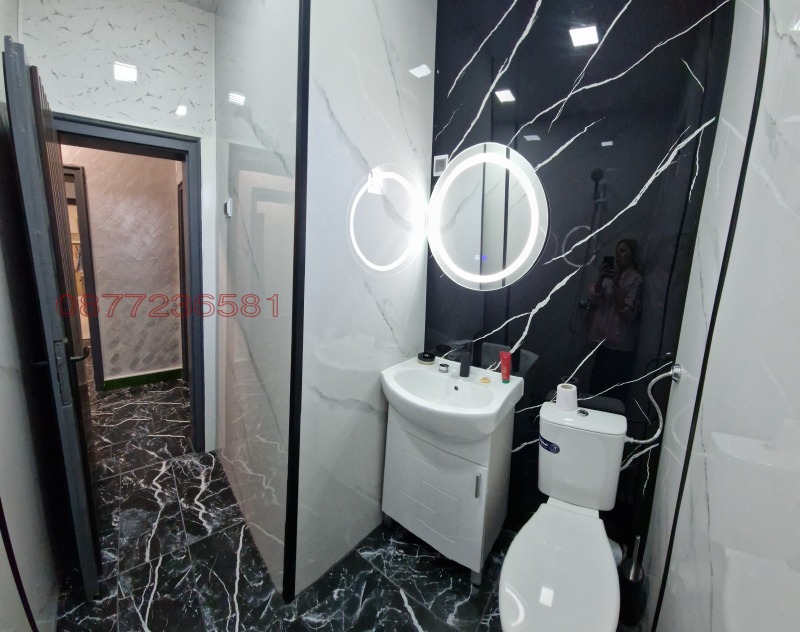 Продава ЕТАЖ ОТ КЪЩА, гр. Добрич, Център, снимка 13 - Етаж от къща - 52784712