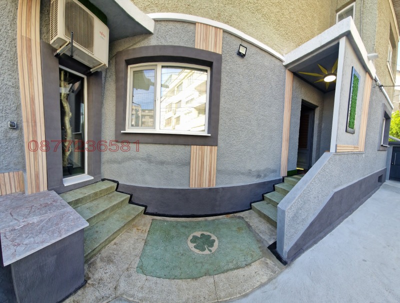 Продава ЕТАЖ ОТ КЪЩА, гр. Добрич, Център, снимка 5 - Етаж от къща - 52784712