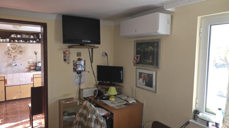 Продава КЪЩА, с. Скутаре, област Пловдив, снимка 2 - Къщи - 52155365