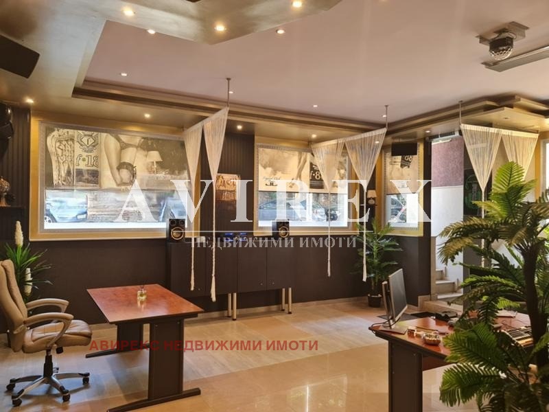 À vendre  Bar; Café Plovdiv , Sadiiski , 251 m² | 18355597