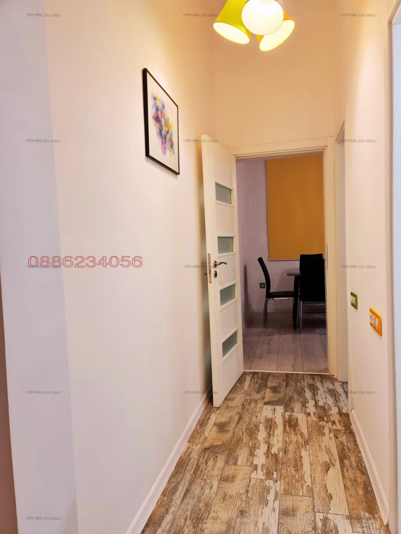 Продава 3-СТАЕН, гр. Бургас, Център, снимка 12 - Апартаменти - 52779177