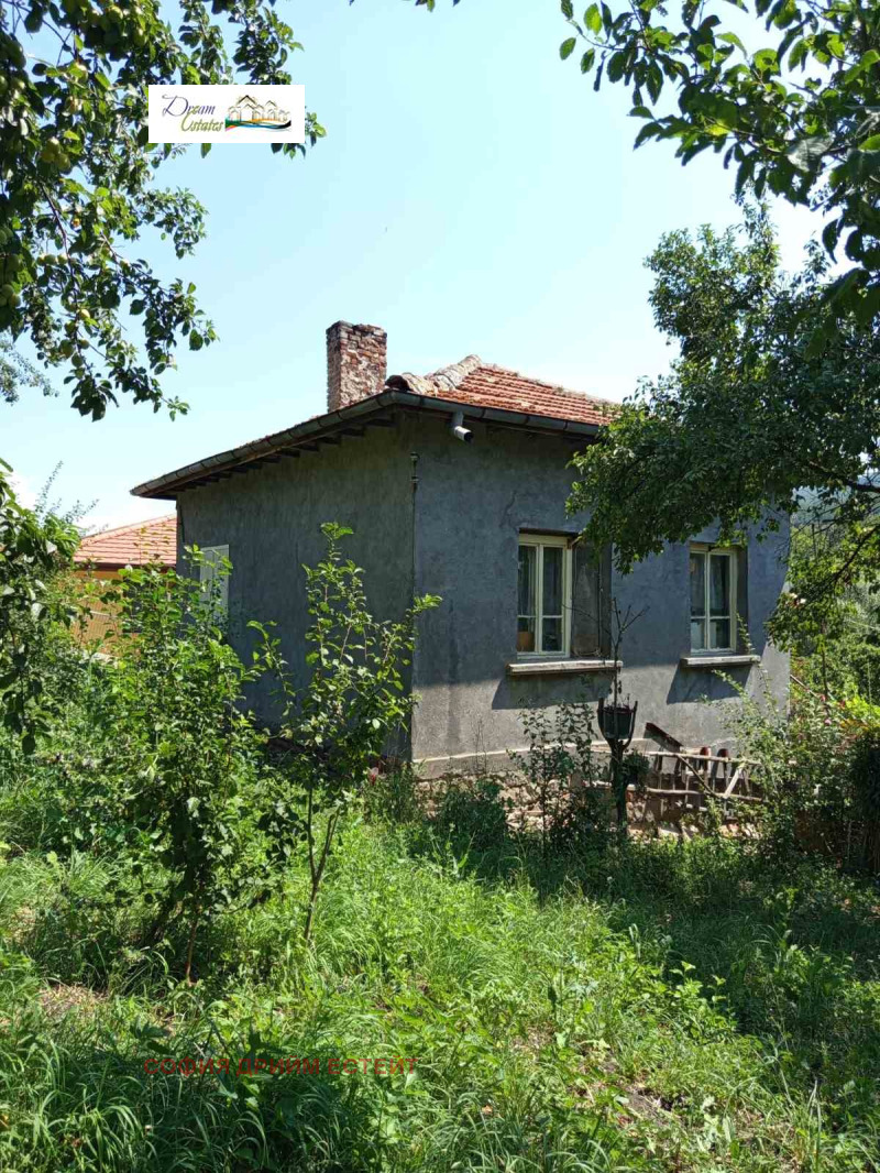 Продава КЪЩА, с. Големо Бучино, област Перник, снимка 4 - Къщи - 49524133