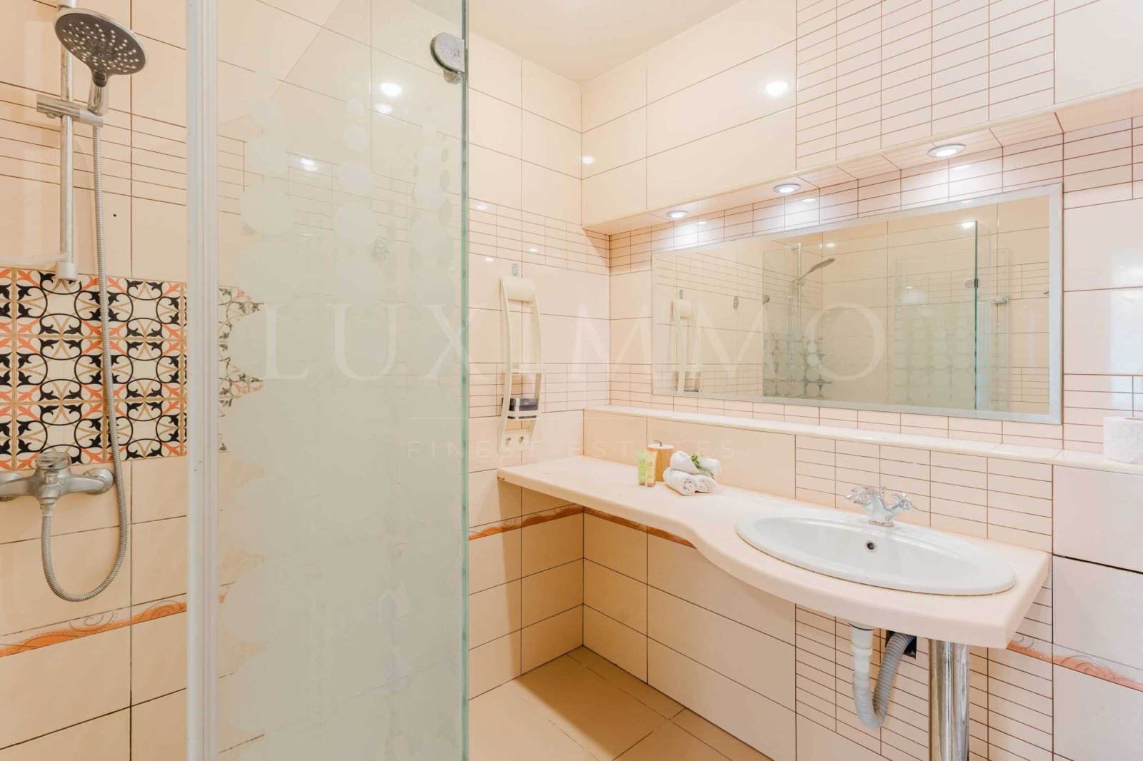Продава КЪЩА, с. Кошарица, област Бургас, снимка 15 - Къщи - 55091681