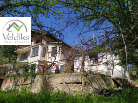 Hus Elin Pelin, region Sofia 2