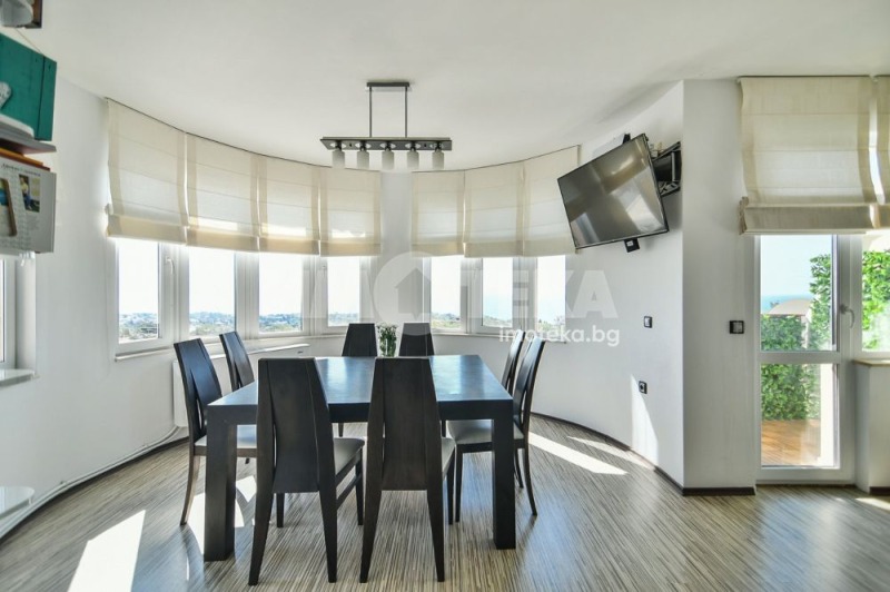 In vendita  2 camere da letto Varna , m-t Dolna Traka , 104 mq | 42587921 - Immagine [2]