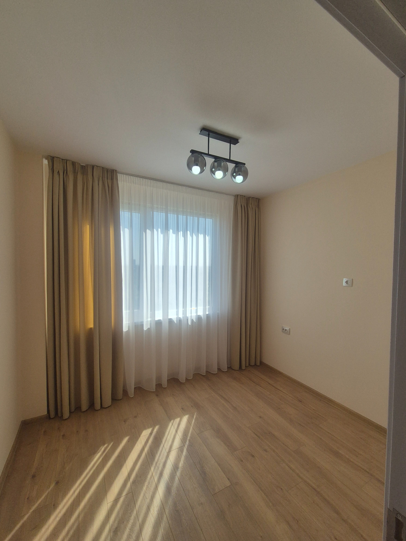 Продава 2-СТАЕН, гр. Стара Загора, Център, снимка 8 - Апартаменти - 55050515