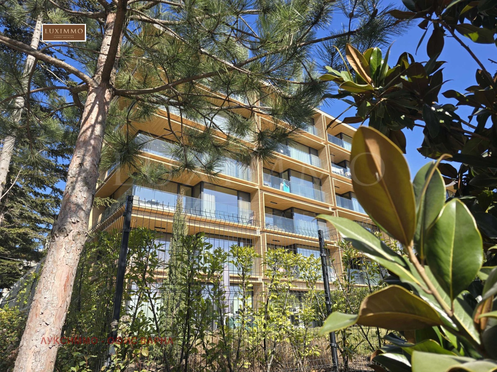 Продава 3-СТАЕН, гр. Варна, к.к. Св.Св. Константин и Елена