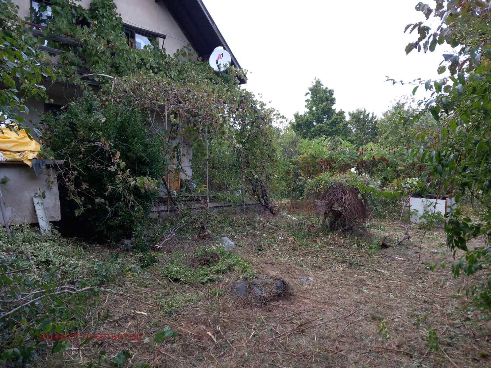 Продава КЪЩА, гр. Годеч, област София област, снимка 2 - Къщи - 42331067