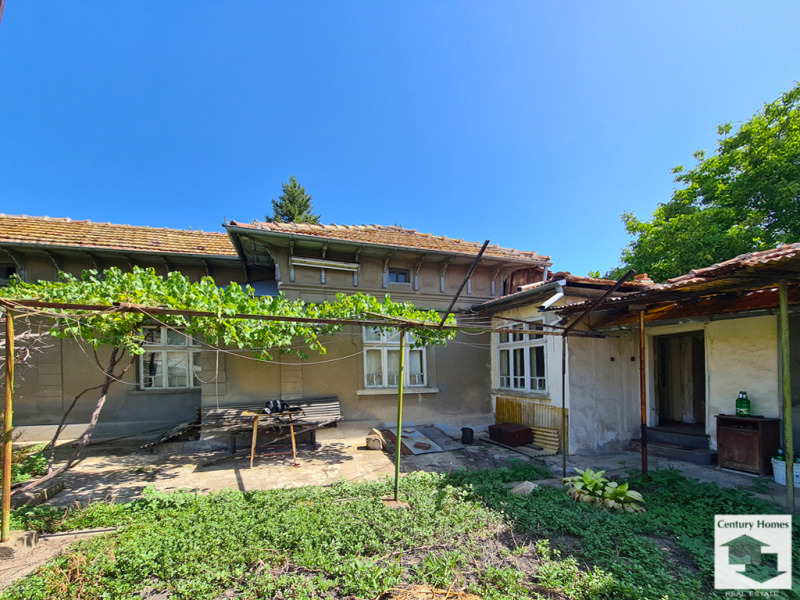 Продава КЪЩА в област Велико Търново, гр. Полски Тръмбеш - 128 кв.м / 30 000 € » 58 674.90 лв., СЕНТЧЪРИ ХОУМС