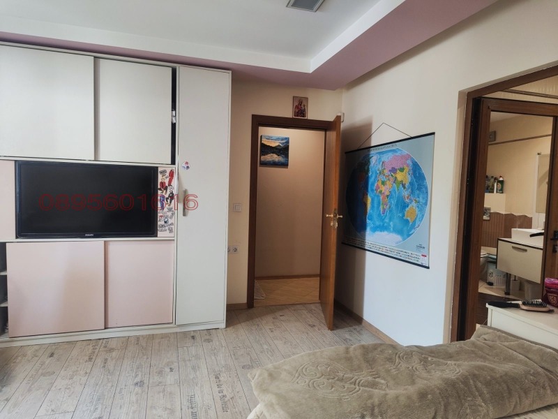 Продава 3-СТАЕН, гр. Ямбол, Център, снимка 9 - Апартаменти - 52779262