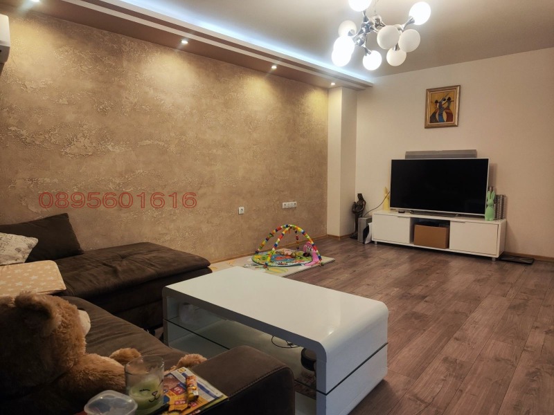 Продава 3-СТАЕН, гр. Ямбол, Център, снимка 2 - Апартаменти - 52779262