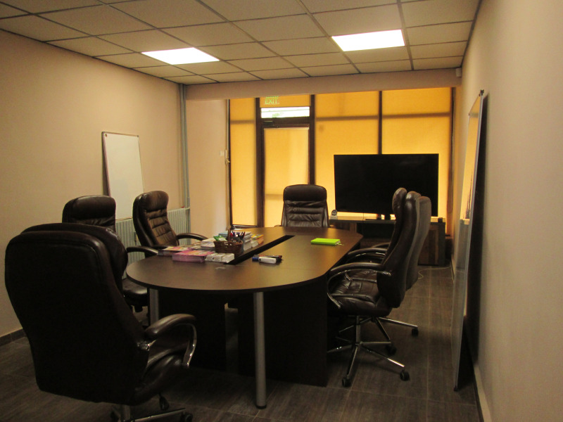 À vendre  Bureau Sofia , Hadji Dimitar , 60 m² | 57706360