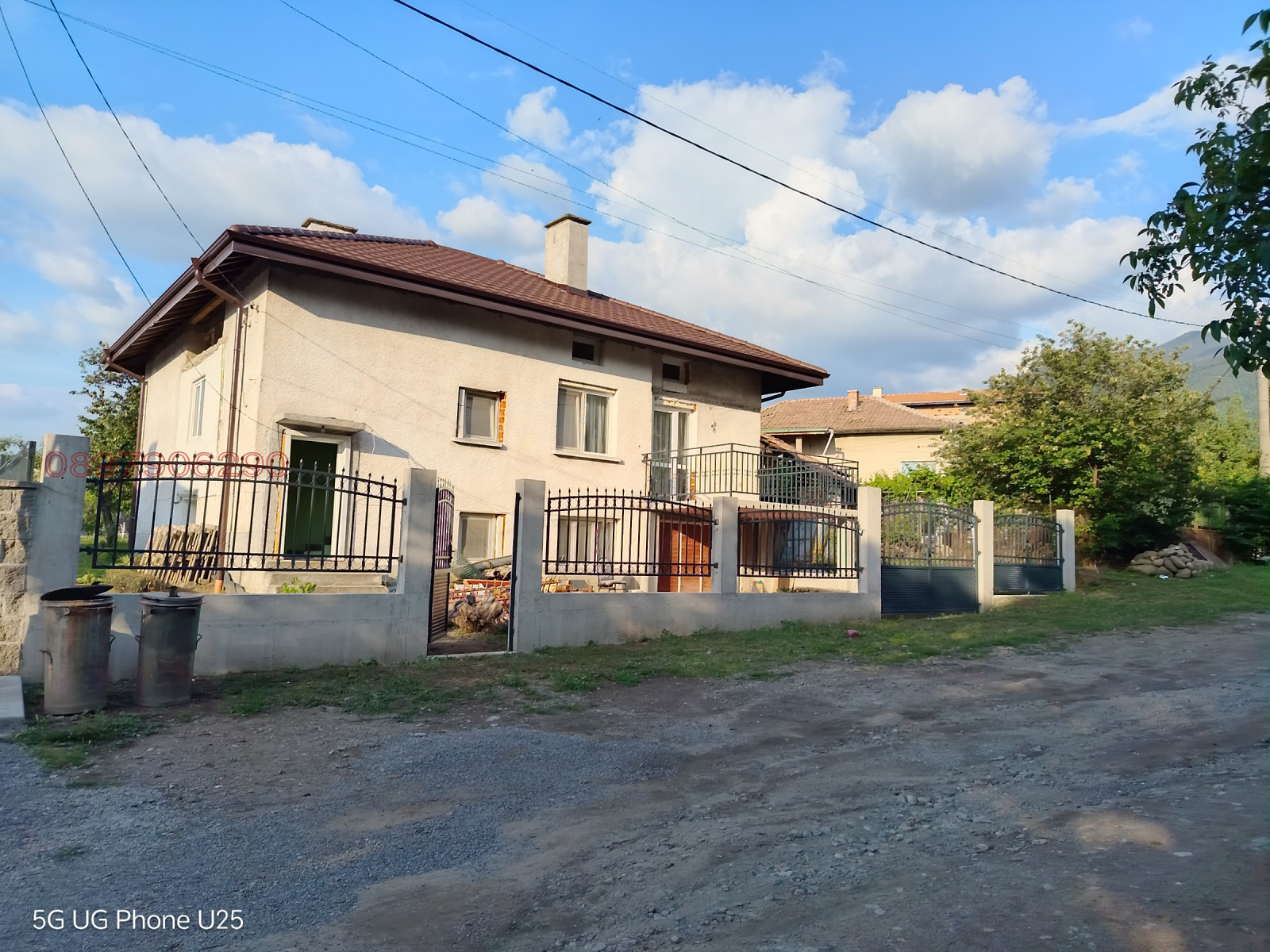 Продава КЪЩА, с. Самораново, област Кюстендил