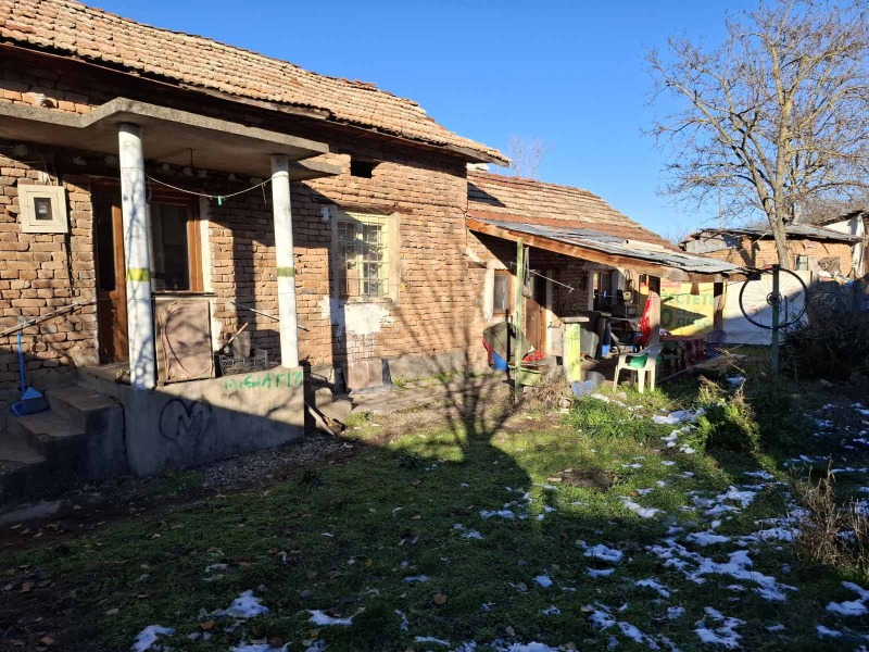 Продава КЪЩА, с. Горни Дъбник, област Плевен, снимка 6 - Къщи - 53398671